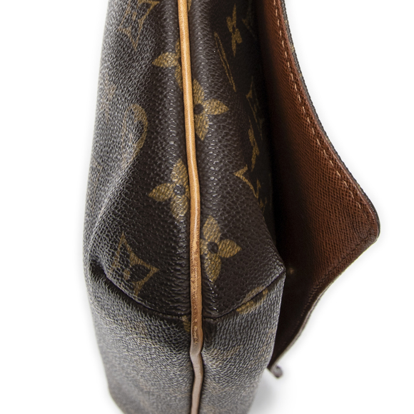 Louis Vuitton Musette Tango - Picture 7 of 10